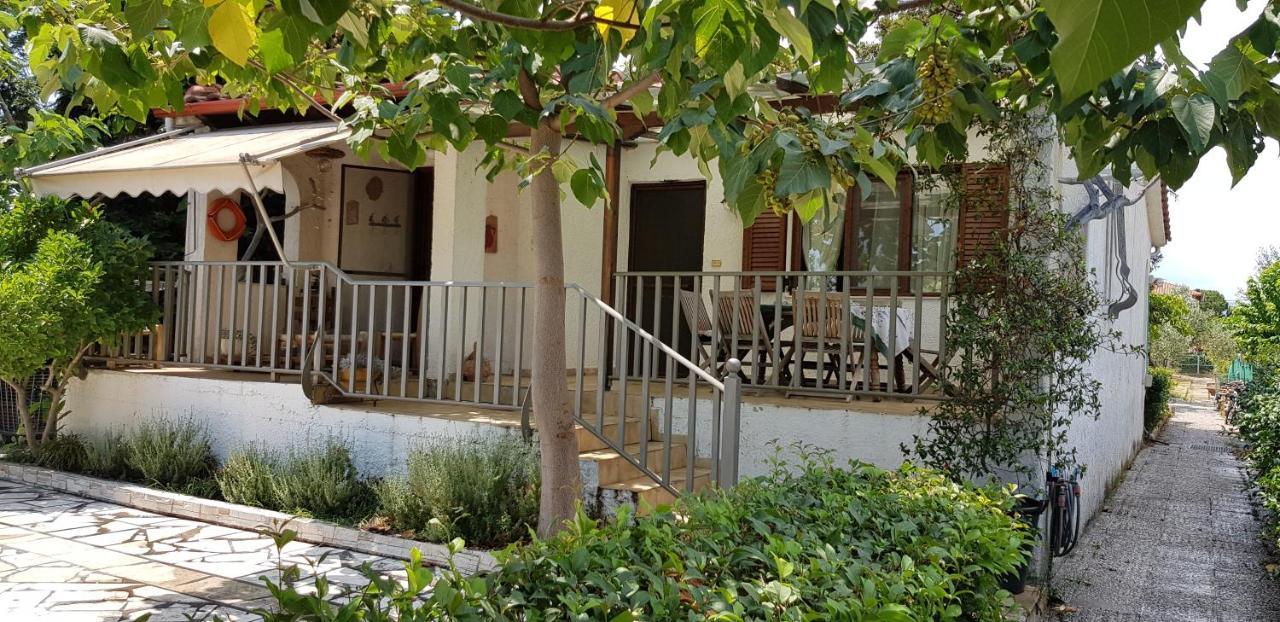 Willa Country House By The Sea !!! Karavómilos Zewnętrze zdjęcie